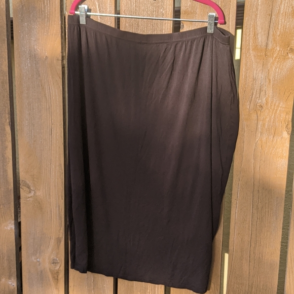 Boohoo Plus Size Midi Tube Skirt Sz. 24W - Picture 6 of 7